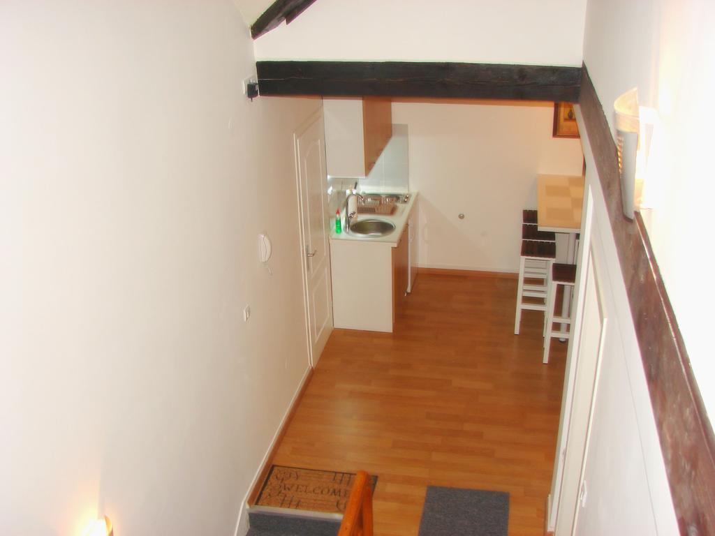 Kona Apartment Belgrade Room photo