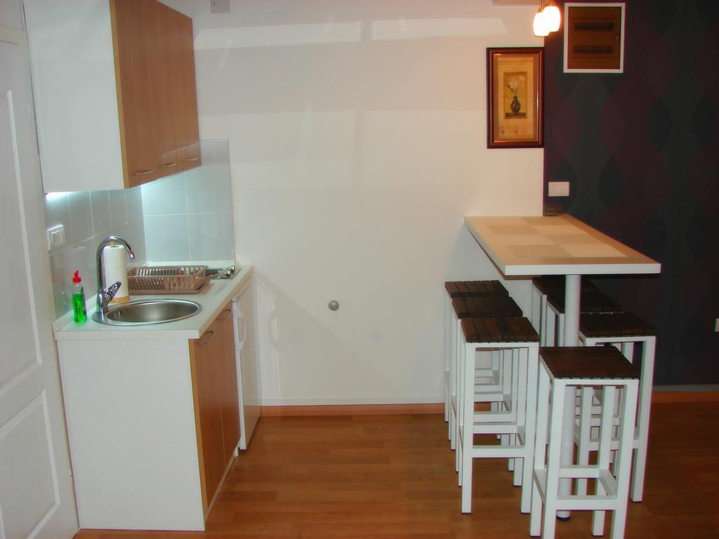Kona Apartment Belgrade Room photo